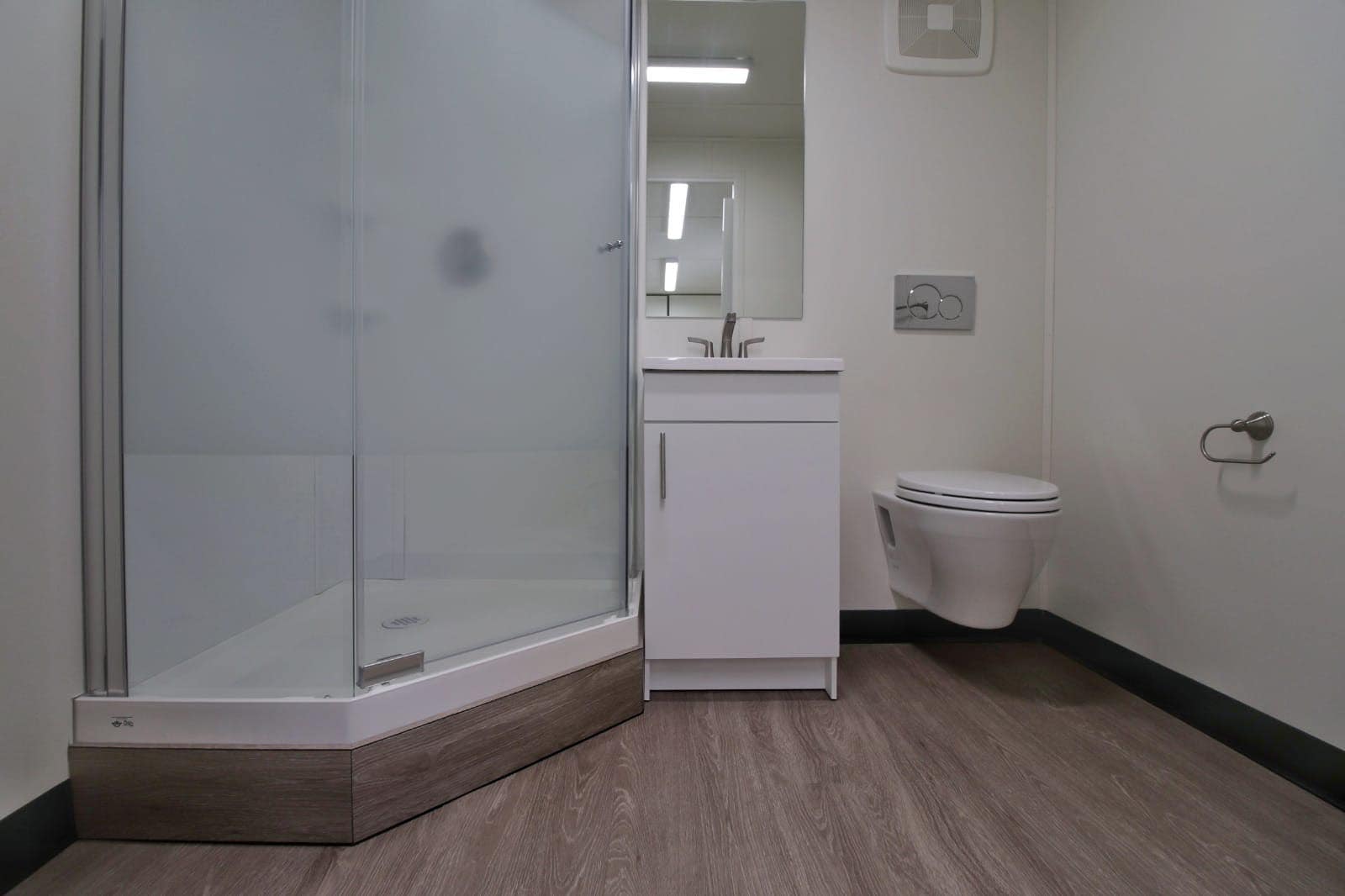 20&prime; Site office + Washroom - Container Services Pty Ltd