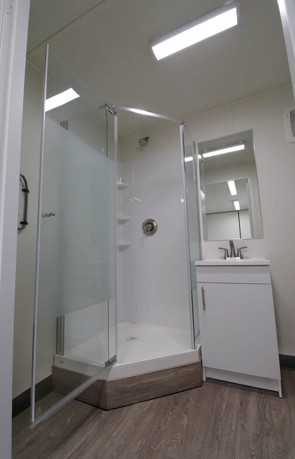 20&prime; Site office + Washroom - Container Services Pty Ltd