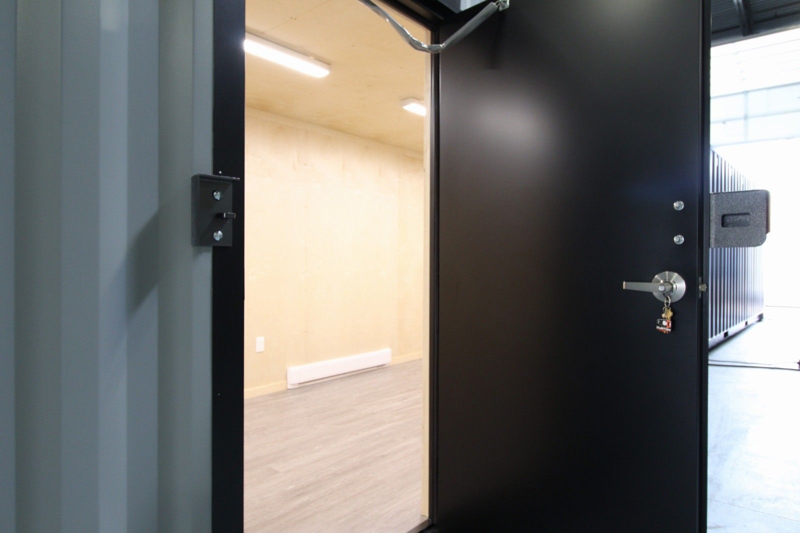 40&rsquo; Office CUBE &ndash; Wood Finished - Container Services Pty Ltd
